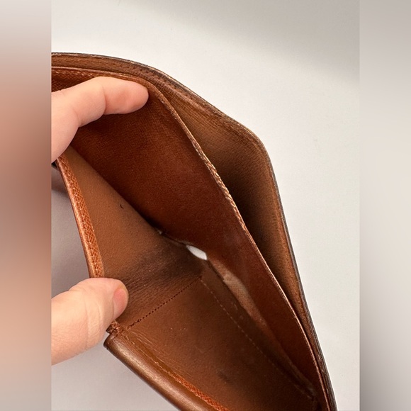 Louis Vuitton men’s bifold wallet - Picture 8 of 13